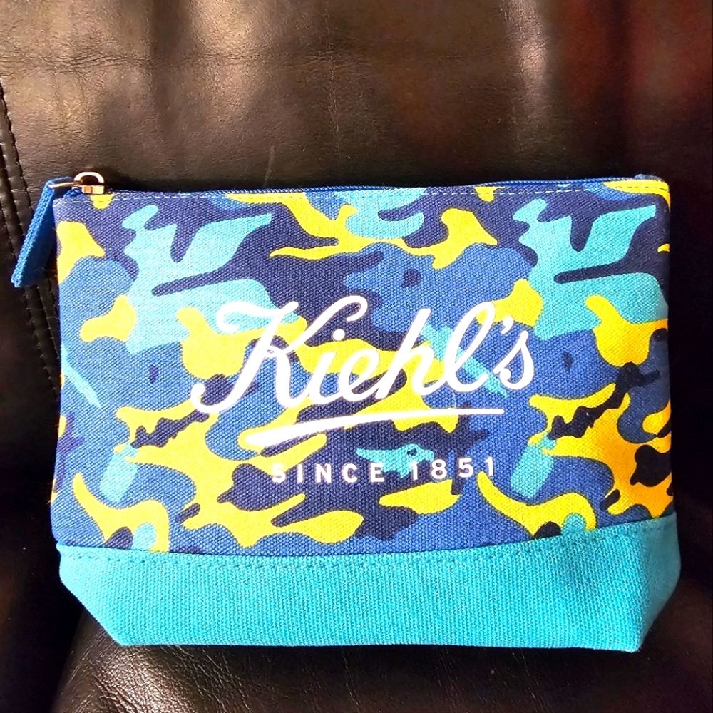 Kiels Cosmetics Bag Blue Camouflage NWOT